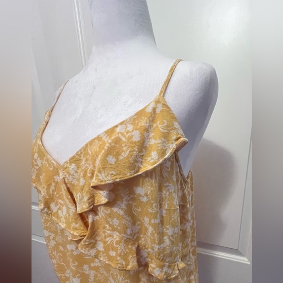 Old Navy Yellow/White floral print cami - Picture 4 of 9